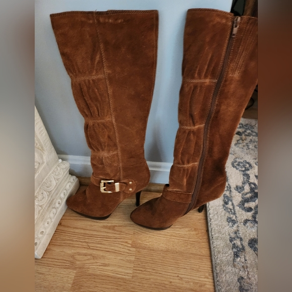 Michael Kors brown suede boots, size 5.5 - Picture 2 of 4